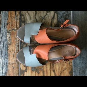 Light blue and dusty rose color block sandals